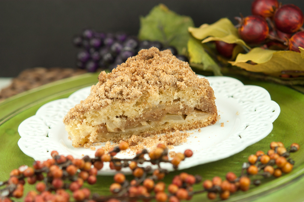 Apple Cinnamon Coffee Cake | afoodieaffair.com