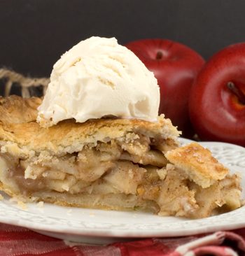 Mom's Apple Pie | afoodieaffair.com