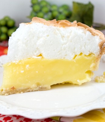 Lemon Meringue Pie | afoodieaffair.com
