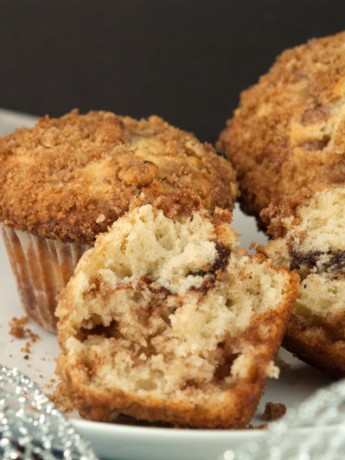Cinnamon Streusel Muffins | afoodieaffair.com