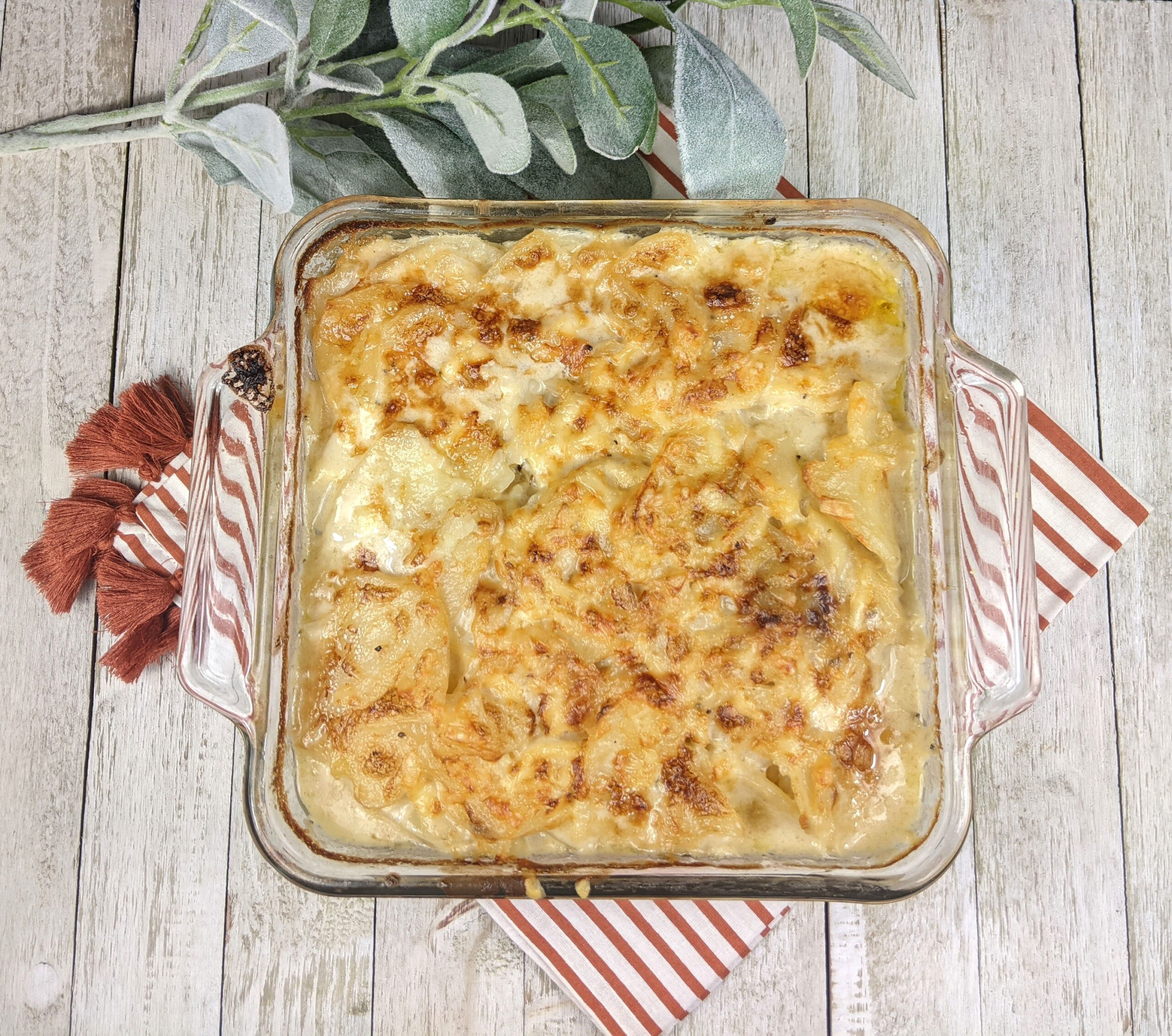 https://afoodieaffair.com/wp-content/uploads/2022/01/scalloped-potatoes-4-scaled.jpg